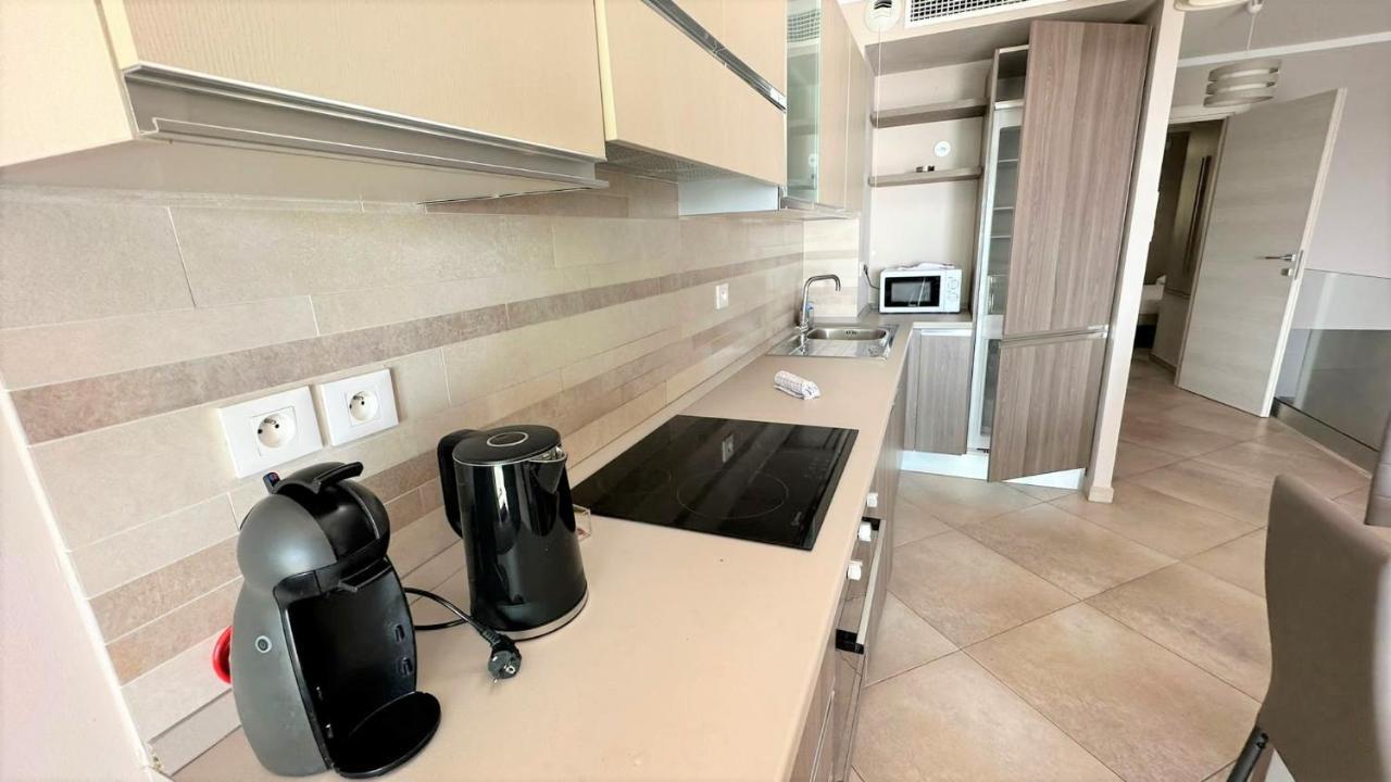 Le Midi 8 By Estates Cannes Exterior photo
