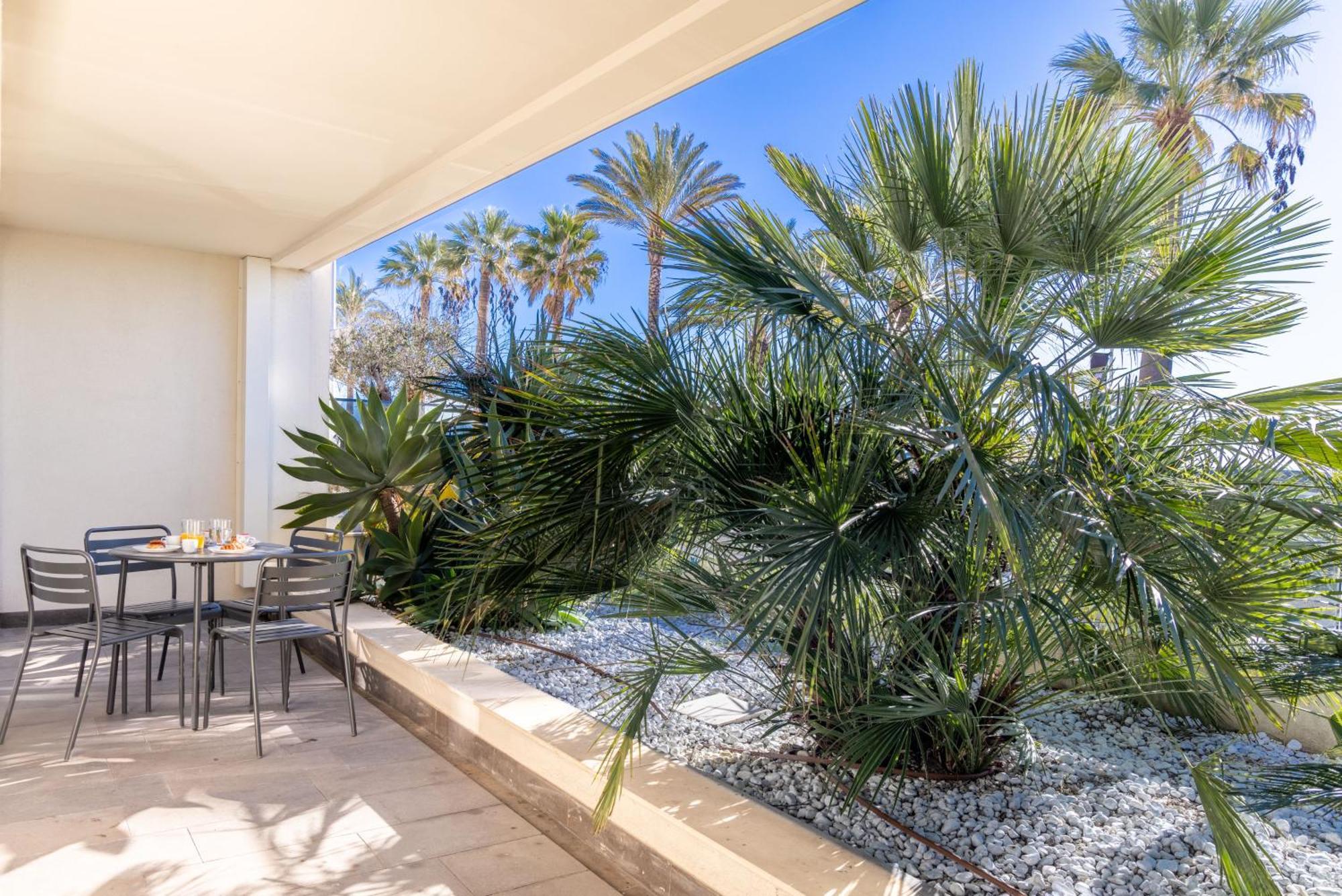 Le Midi 8 By Estates Cannes Exterior photo